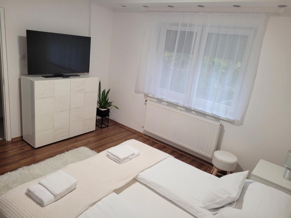 Matrix Apartman Bekescsaba Eksteriør billede
